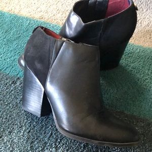 Black Booties - Tommy Hilfiger